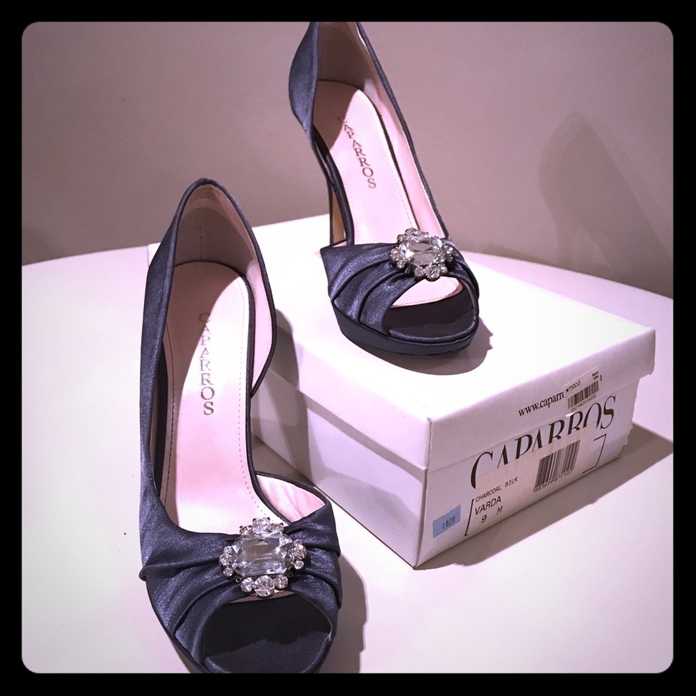 Caparros ‘Varda’ Pumps (Size 9)